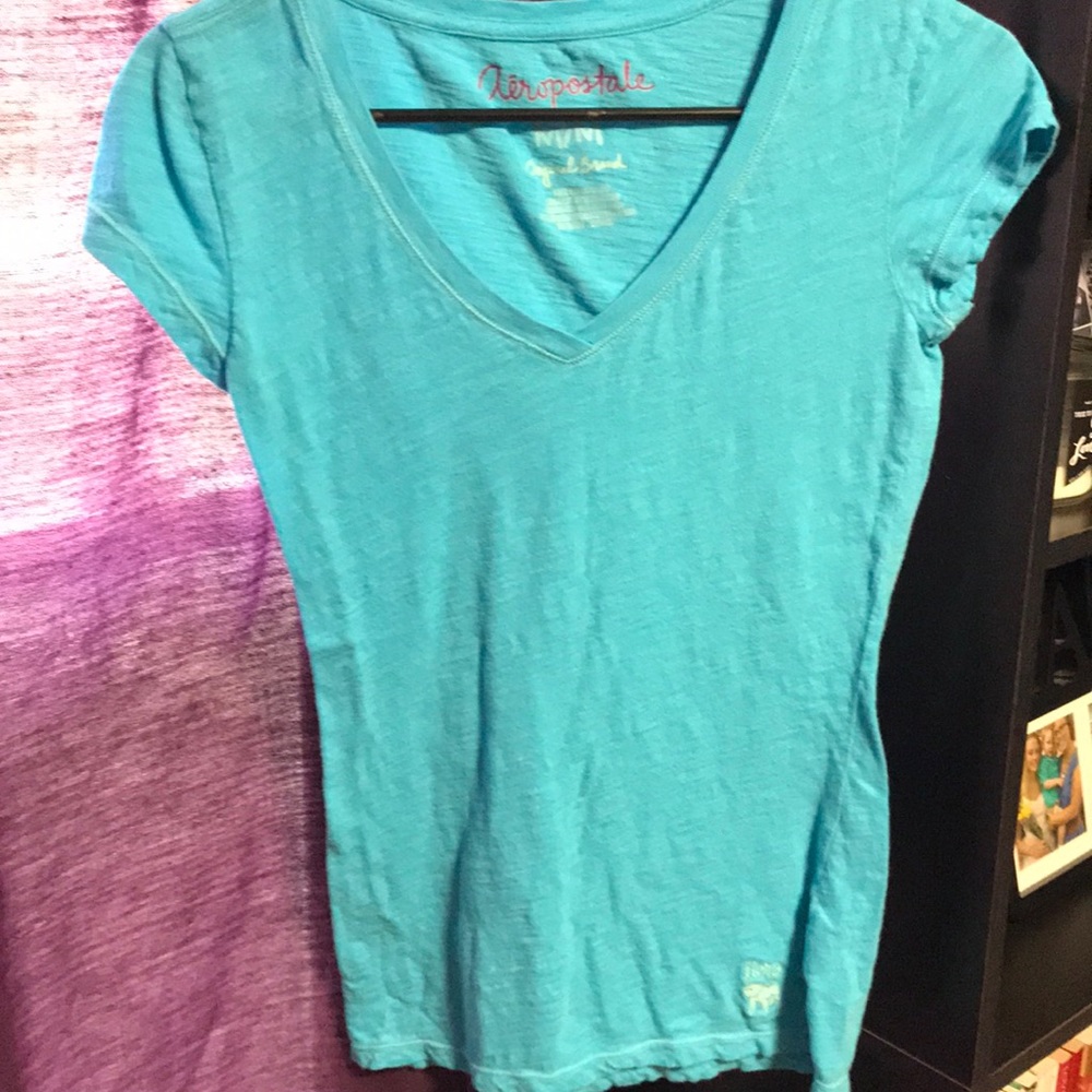 Aero V-Neck